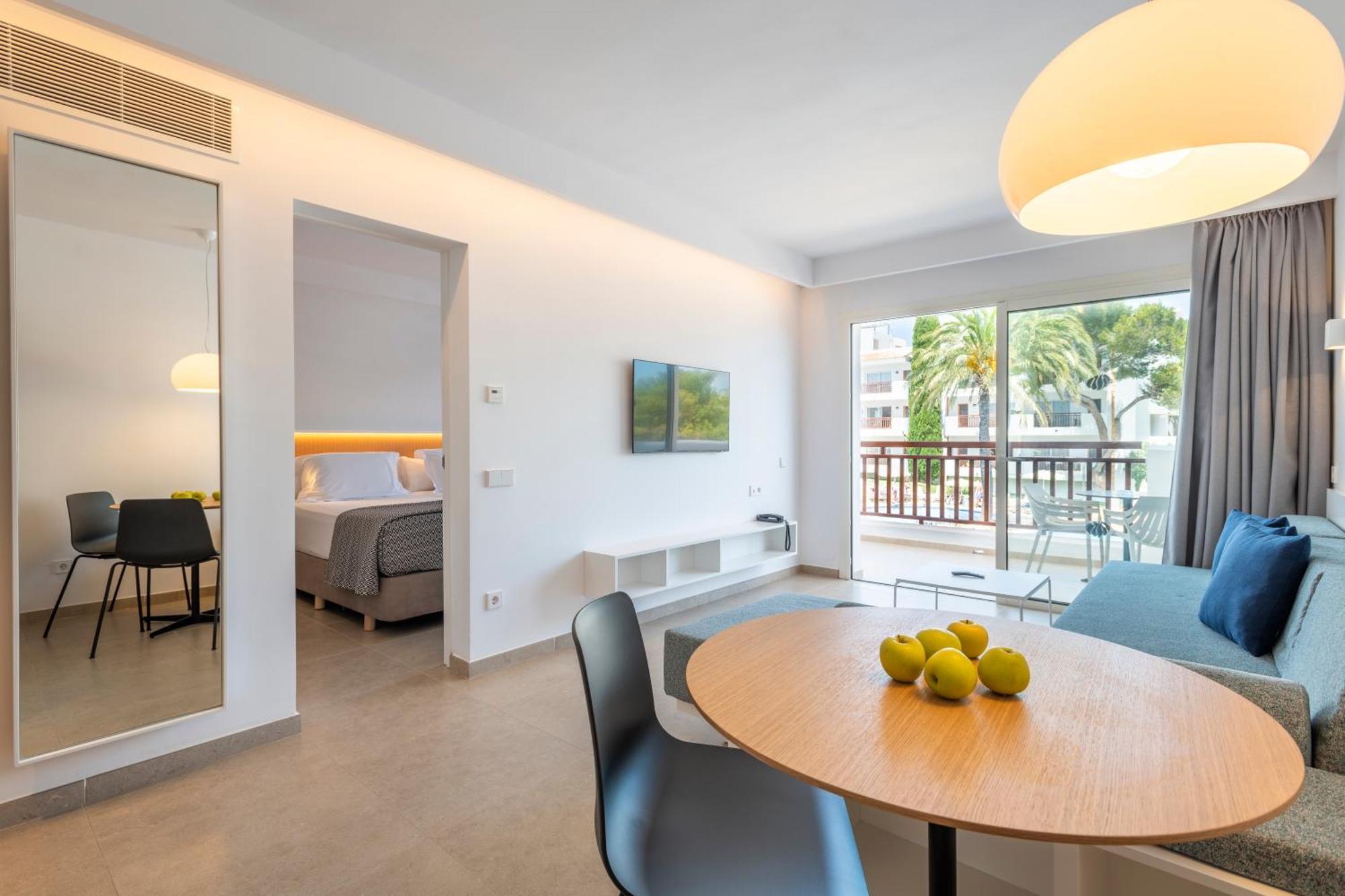 Inturotel Cala Azul กาลาดอร์ ภายนอก รูปภาพ